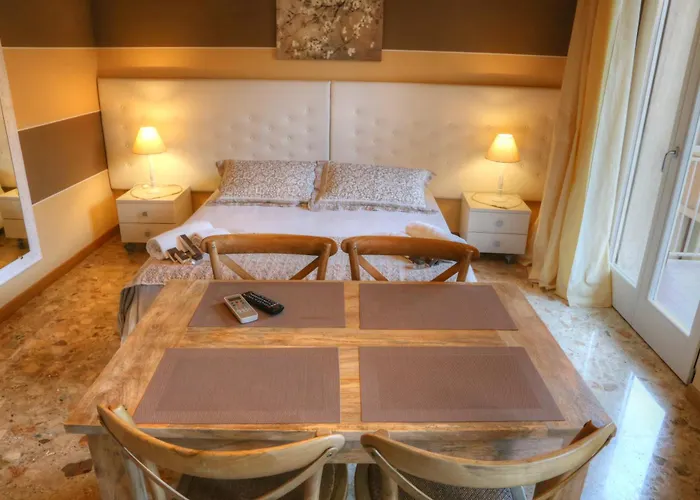 La Casetta Di Lina Rooms And Apartments