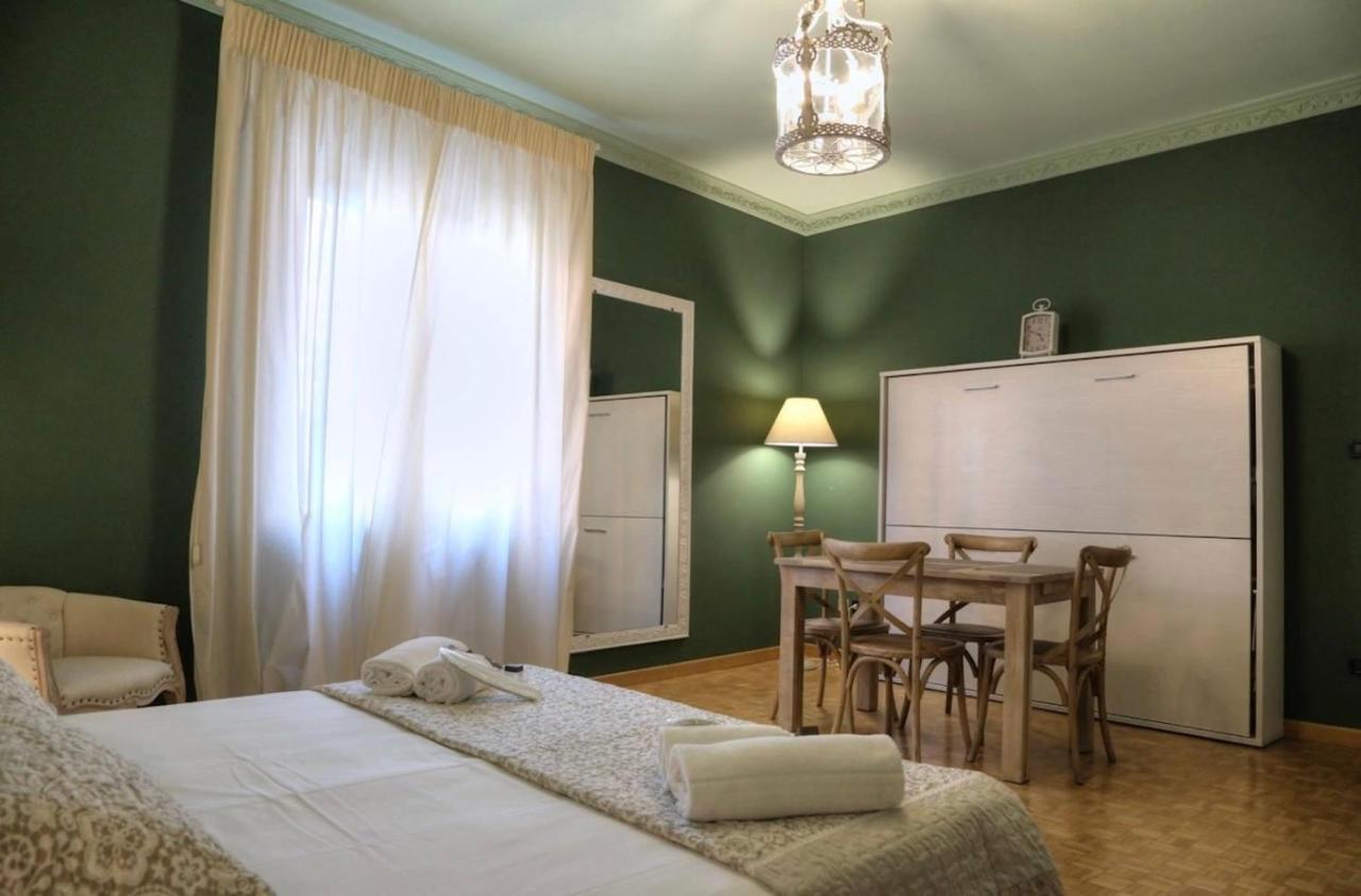 La Casetta Di Lina And Maison d'hôtes Vérone